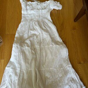 Neuve Kimchi Blue Sienna Cotton Smocked Milkmaid Maxi Dress Urban Robe Blanche M